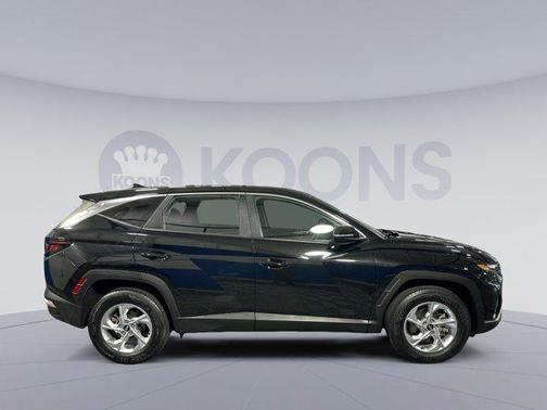 2022 Hyundai TUCSON SE