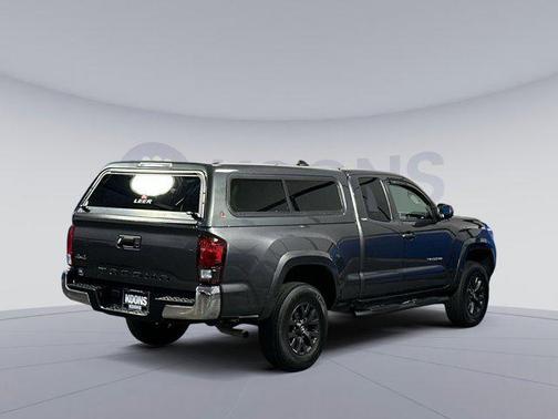 2022 Toyota Tacoma SR5