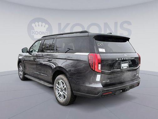Dark Matter Gray Metallic 2026 Ford Expedition Max Active 4x4