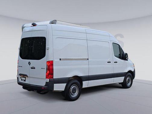 2022 Mercedes-Benz Sprinter 2500 Standard Roof