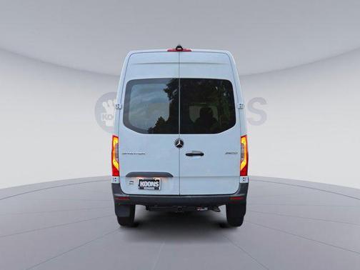 2022 Mercedes-Benz Sprinter 2500 Standard Roof