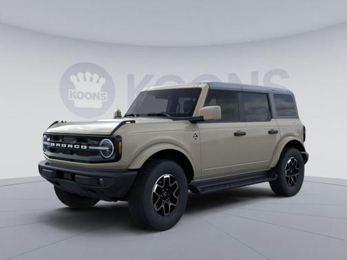 Desert Sand 2026 Ford Bronco Outer Banks