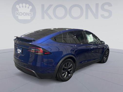 Deep Blue Metallic 2023 Tesla Model X Standard Range