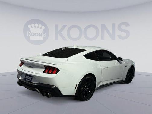 OXFORD WHITE 2025 Ford Mustang GT