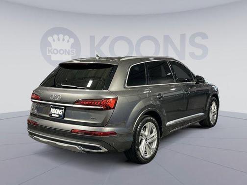 2021 Audi Q7 45 Premium Plus