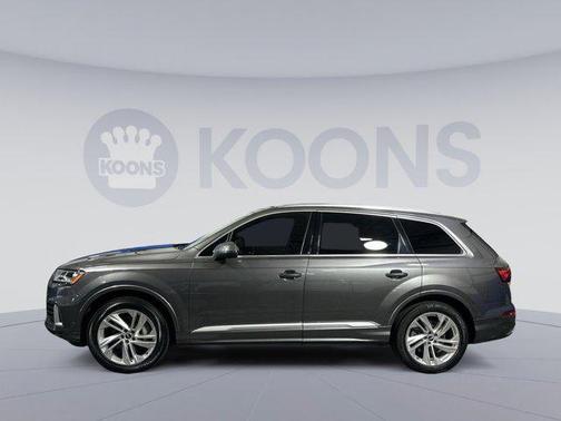2021 Audi Q7 45 Premium Plus