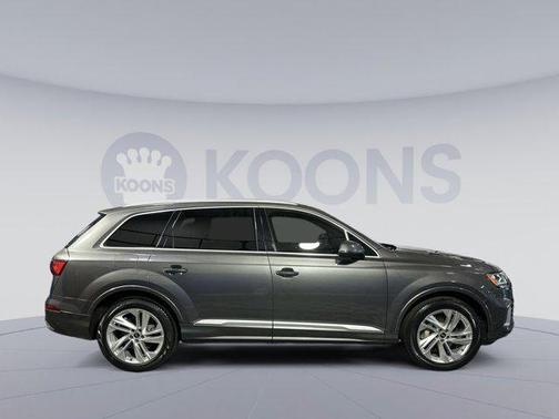 2021 Audi Q7 45 Premium Plus