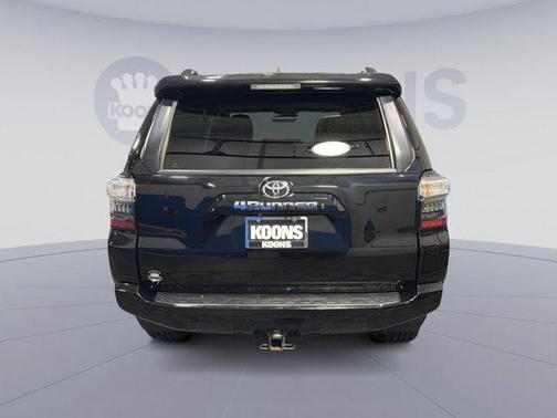 Midnight Black Metallic 2020 Toyota 4Runner SR5 Premium