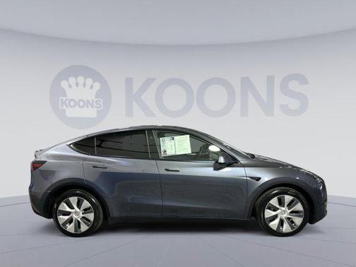 2023 Tesla Model Y Long Range Dual Motor All-Wheel Drive