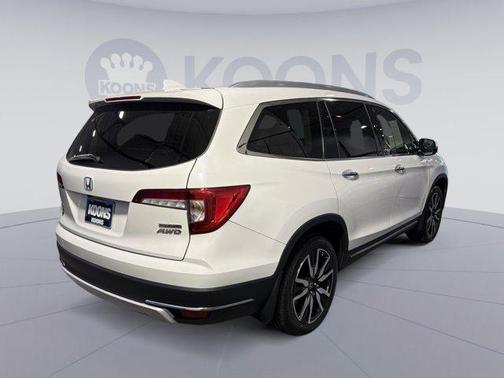 Platinum White Pearl 2020 Honda Pilot Touring 8-Passenger