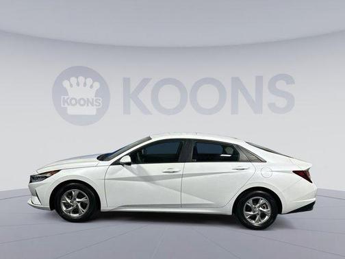 2021 Hyundai ELANTRA SE
