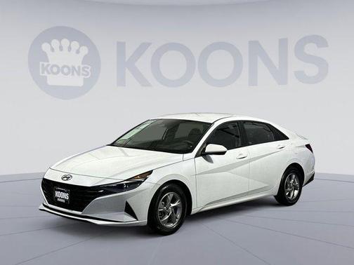 2021 Hyundai ELANTRA SE