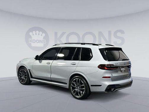 2023 BMW X7 xDrive40i