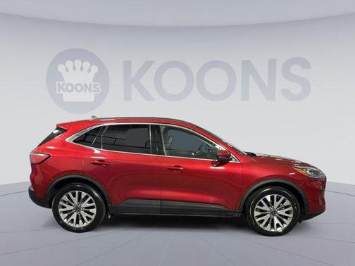 2020 Ford Escape Titanium