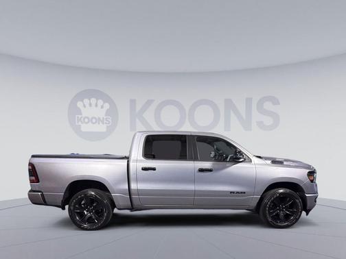 Billet Silver Metallic Clearcoat 2024 RAM 1500 Big Horn/Lone Star