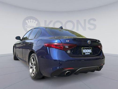 Montecarlo Blue Metallic 2017 Alfa Romeo Giulia Ti