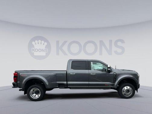 2026 Ford F-450 Platinum