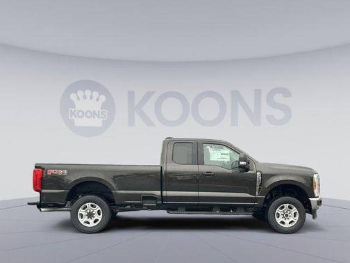 2025 Ford F-250 XLT