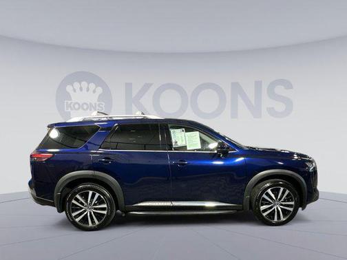 2023 Nissan Pathfinder Platinum 4WD