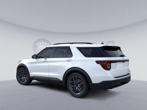 Star White Metallic Tri-Coat 2026 Ford Explorer ST-Line
