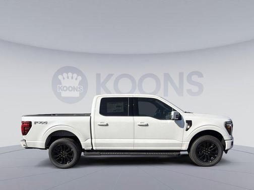 STAR WHITE METALLIC TRICOAT 2025 Ford F-150 Lariat