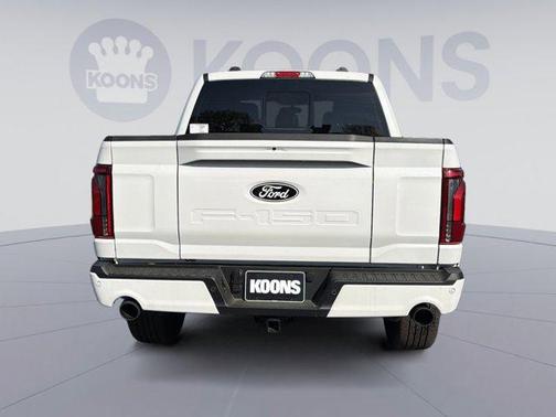STAR WHITE METALLIC TRICOAT 2025 Ford F-150 Lariat