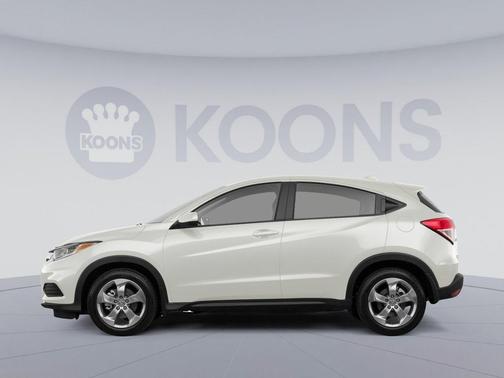 Platinum White Pearl 2022 Honda HR-V LX