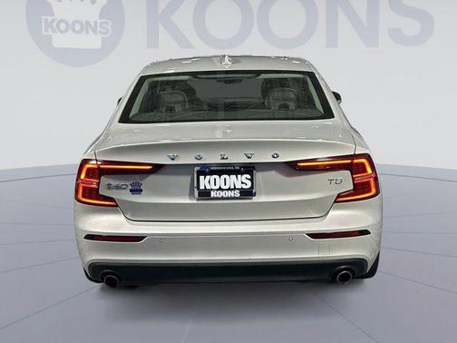 2019 Volvo S60 T5 Momentum