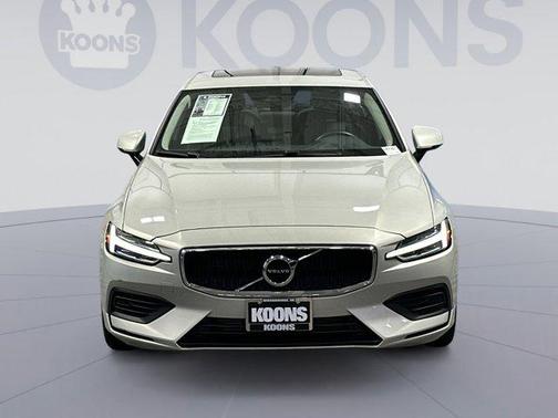 2019 Volvo S60 T5 Momentum