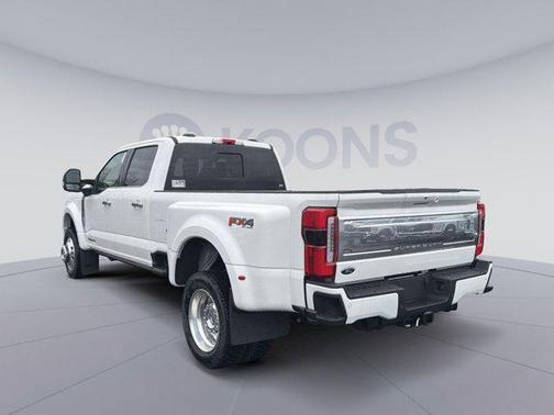 STAR WHITE 2026 Ford F-450 Platinum
