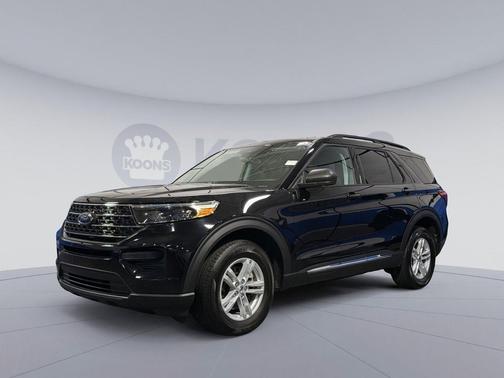 AGATE BLACK METALLIC 2024 Ford Explorer XLT