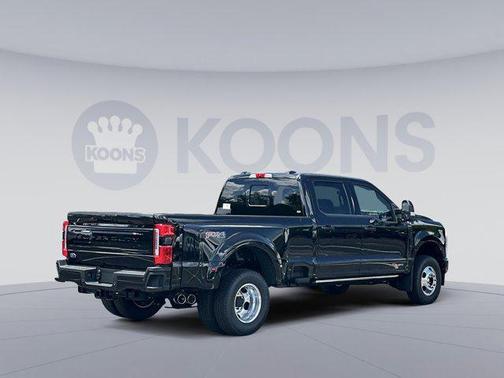 2025 Ford F-350 Platinum