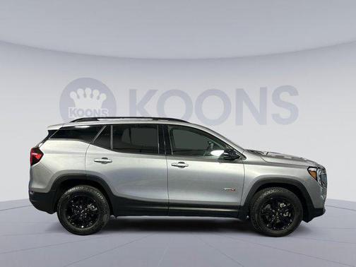 2023 GMC Terrain AWD AT4