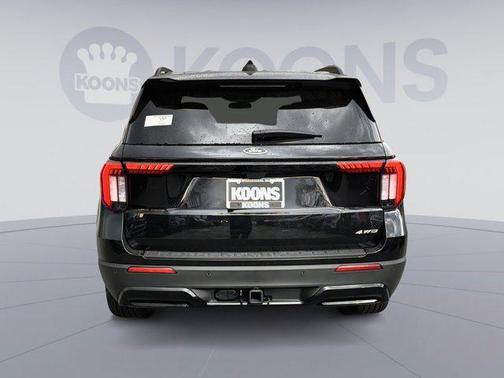 Agate Black Metallic 2026 Ford Explorer ST-Line