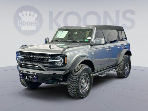 2024 Ford Bronco Outer Banks