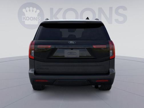 Gray Metallic 2026 Ford Expedition Platinum