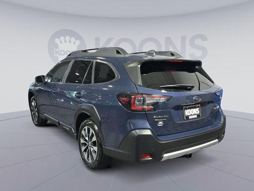 Cosmic Blue Pearl 2023 Subaru Outback Limited