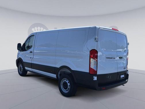 OXFORD WHITE 2026 Ford Transit-250 Base
