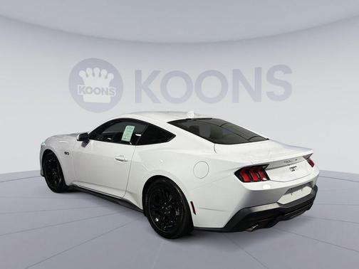Oxford White 2026 Ford Mustang GT