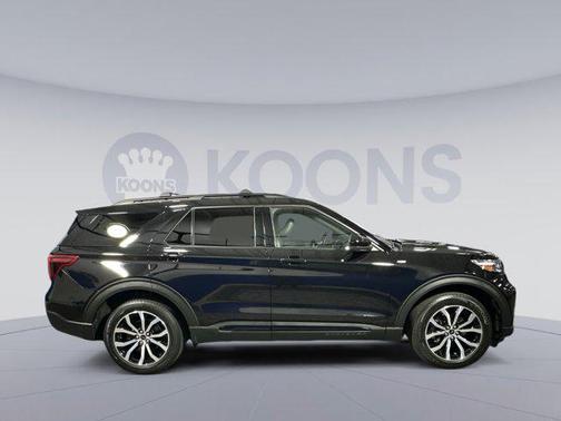 2022 Ford Explorer ST-Line