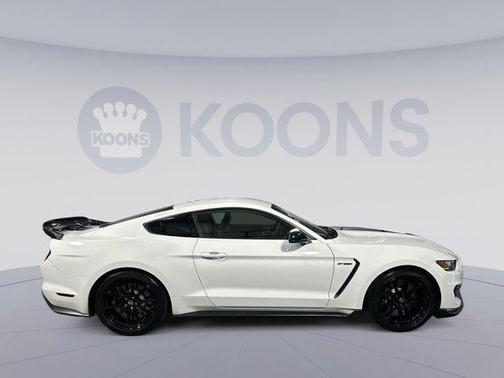 2019 Ford Shelby GT350 Base
