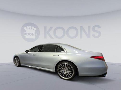 Cirrus Silver Metallic 2023 Mercedes-Benz S-Class 4MATIC
