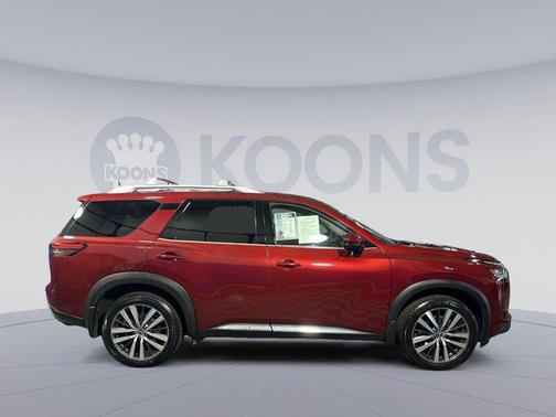 2022 Nissan Pathfinder Platinum 4WD