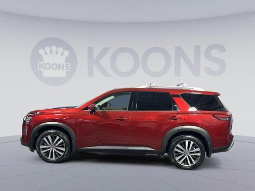 2022 Nissan Pathfinder Platinum 4WD