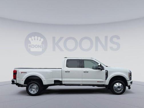 2025 Ford F-450 Platinum