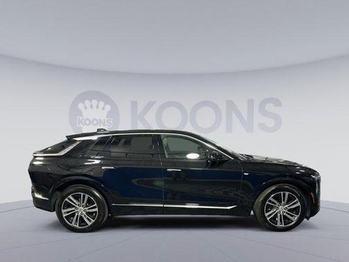 2024 Cadillac LYRIQ Luxury w/1SD