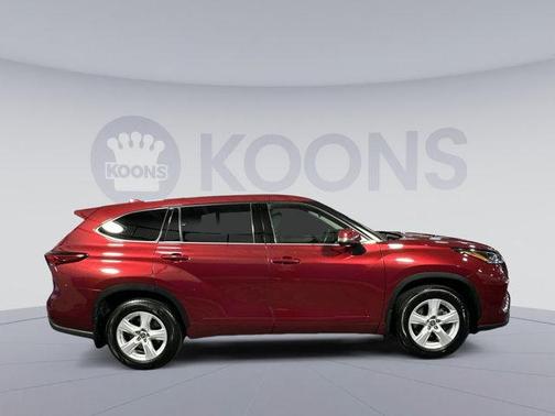 2021 Toyota Highlander LE