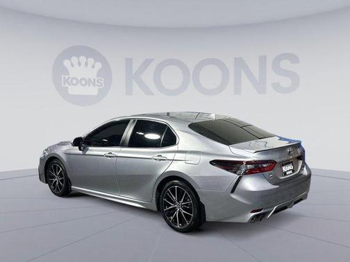 2024 Toyota Camry Hybrid SE