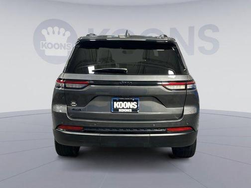 2022 Jeep Grand Cherokee Altitude