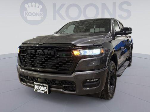 Granite Crystal Metallic Clearcoat 2025 RAM 1500 Big Horn/Lone Star
